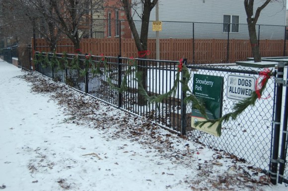 Snowberry Park Holiday Spirit 